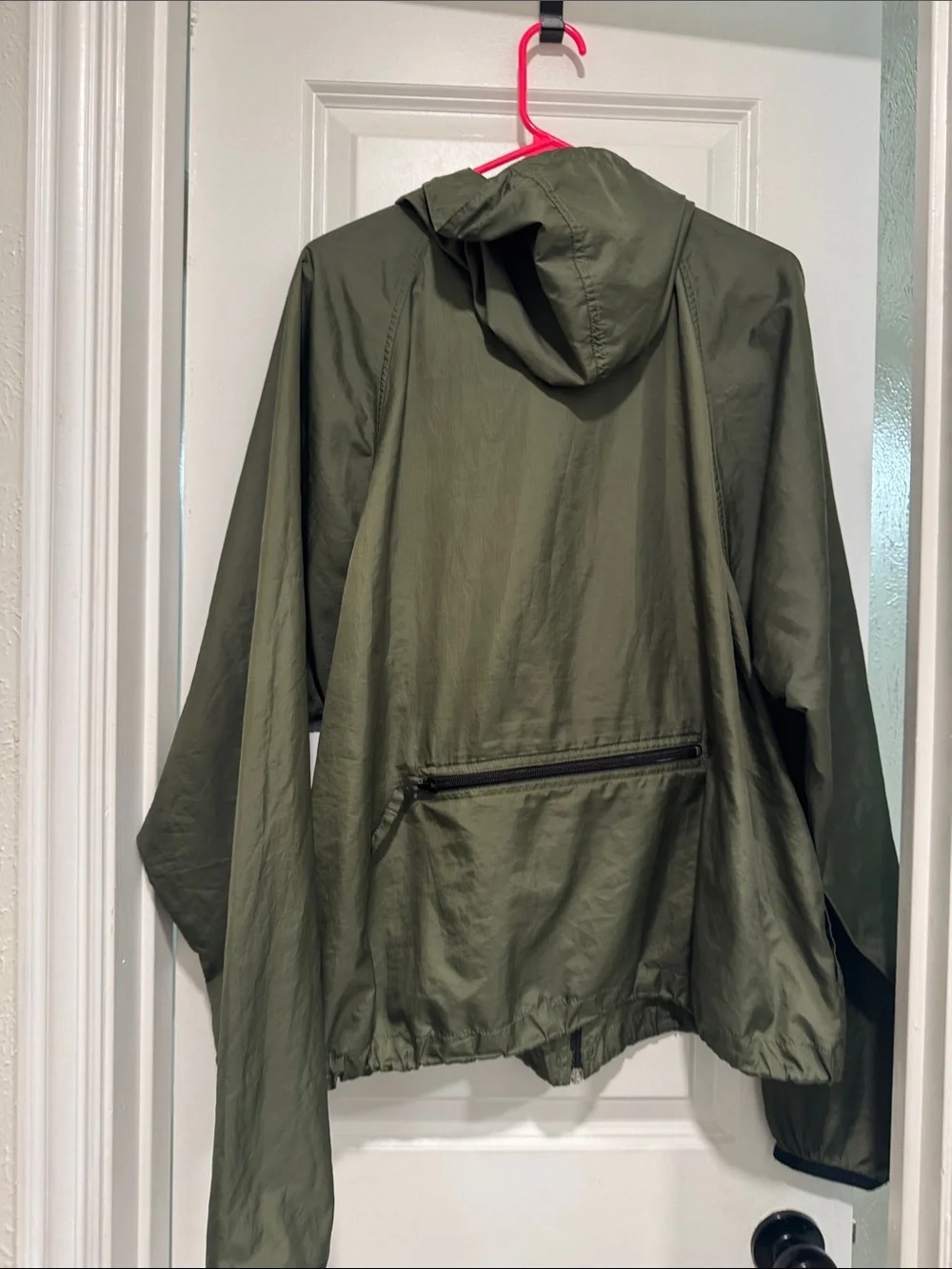 Banana Republic XL Men’s Lightweight Olive Green Hooded Windbreaker Jacket